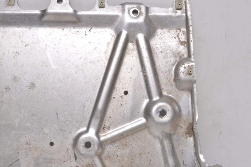 Bmw i4 g26 edrive40 340km захист плита під  двигун 7915376 Доставка