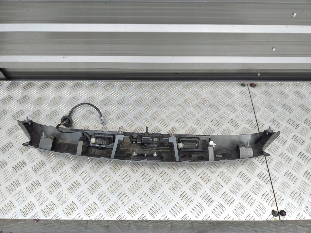 фото №3, Ford mondeo mk5 fusion накладка крышки задняя