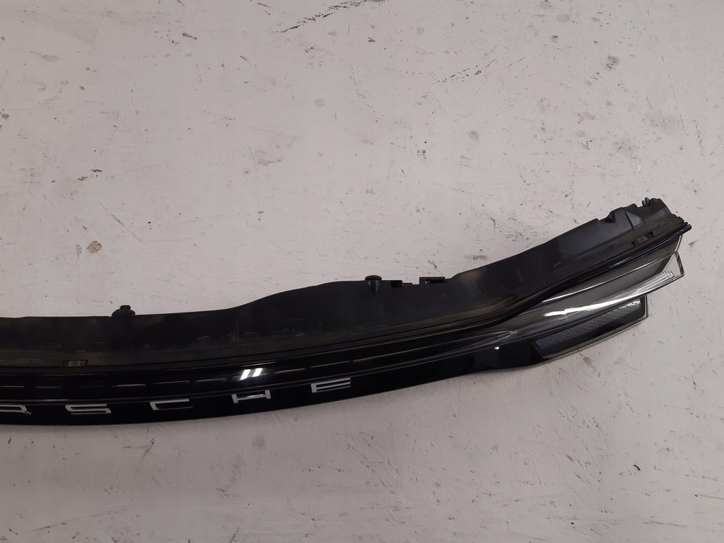 фото №8, Porsche macan 95b lift 18- gts накладка led задня eu