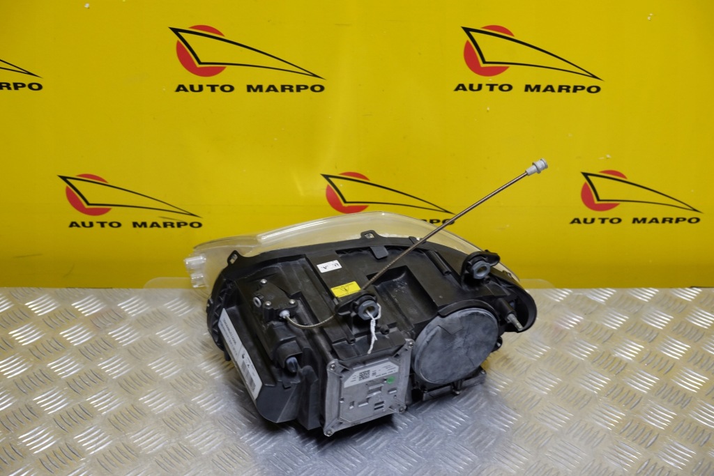 Maserati quattroporte фара лампа ксенон r америка с Разборки