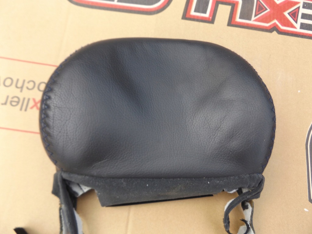 фото №4, Подголовник volvo xc70 кожа задний niebieska нитка