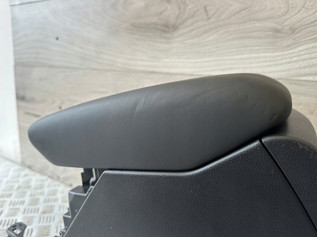 фото №12, Subaru forester v 19- туннель средний подлокотник панель воздуховод