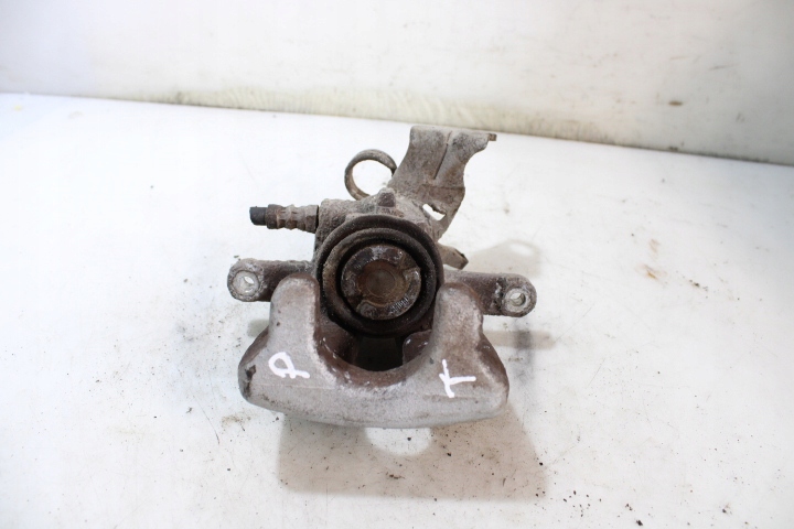 фото №3, Супорт гальма правий задня alfa romeo 159 1.9jts