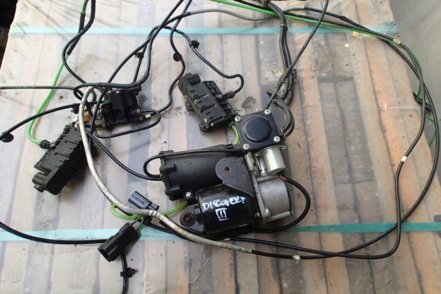 фото №1, Discovery 3 компрессор подвеска пневматический