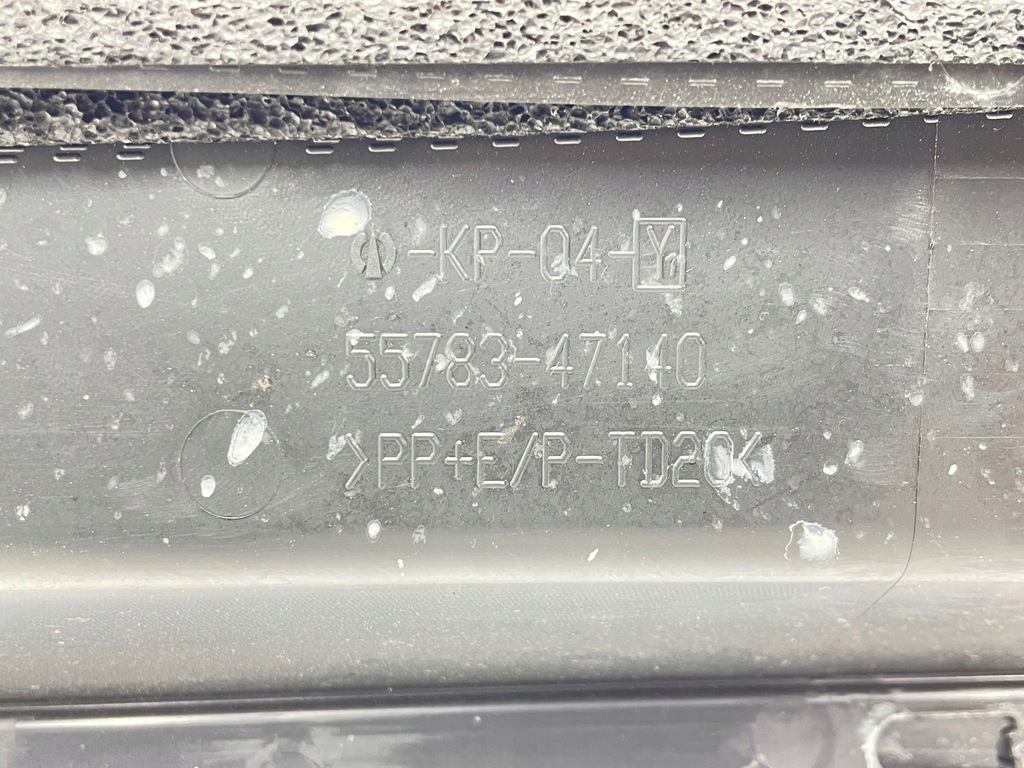 фото №8, Toyota prius prime 2016 жабо передні