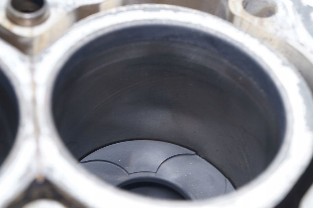 фото №8, Блок двигателя двигатель блок цилиндры поршень volvo d5244t4 s60 i s80 исправный