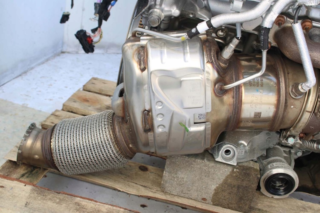 Bmw x5 x7 каталізатор 5a0bfd6 двигун 3.0 b58_b30p g05 g07 b58n 5a0bfd6 1832 Зі Шроту