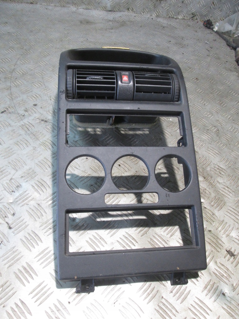 фото №1, Opel astra g ii рамка панель консоли радио 90561237