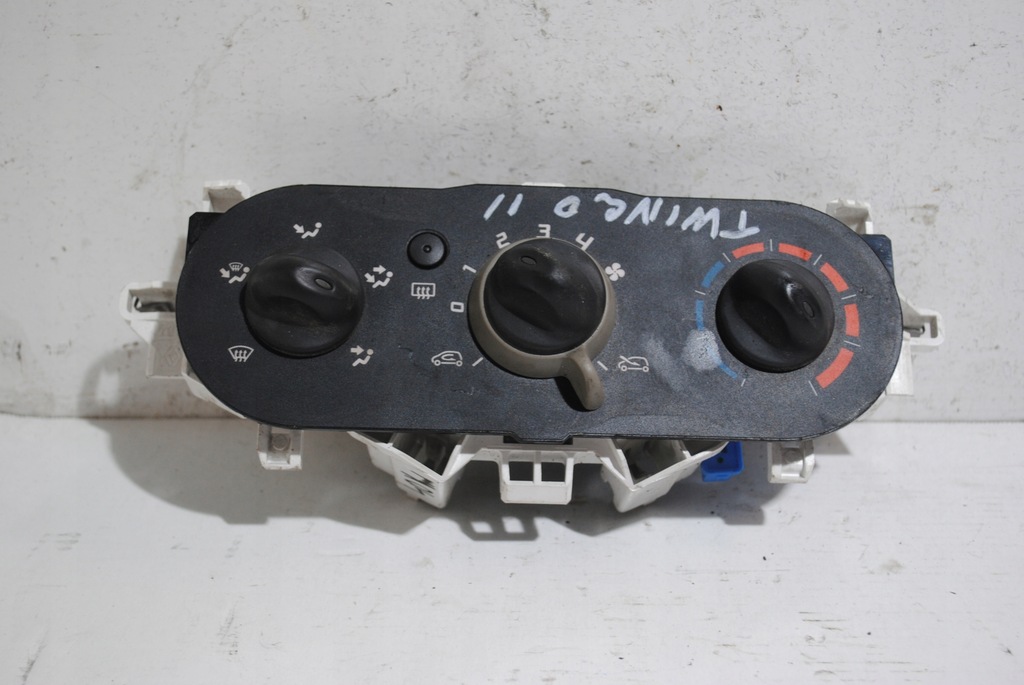 фото №1, Панель обдув renault twingo ii 69837002