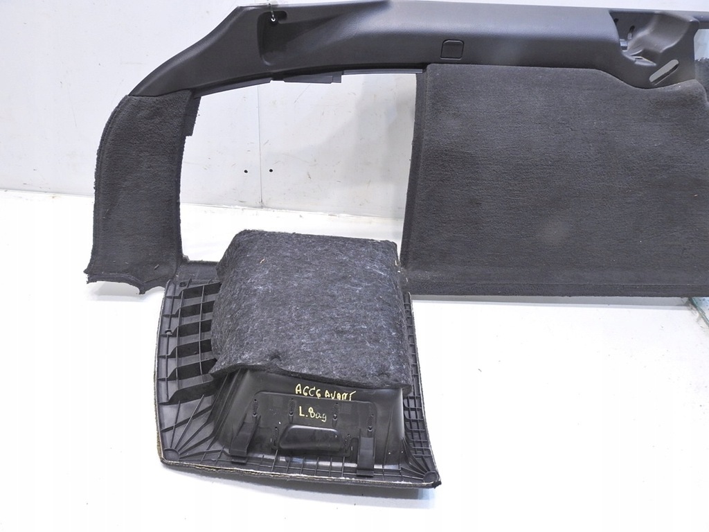 фото №8, Обивка багажника левый задняя audi a6 c6 avant