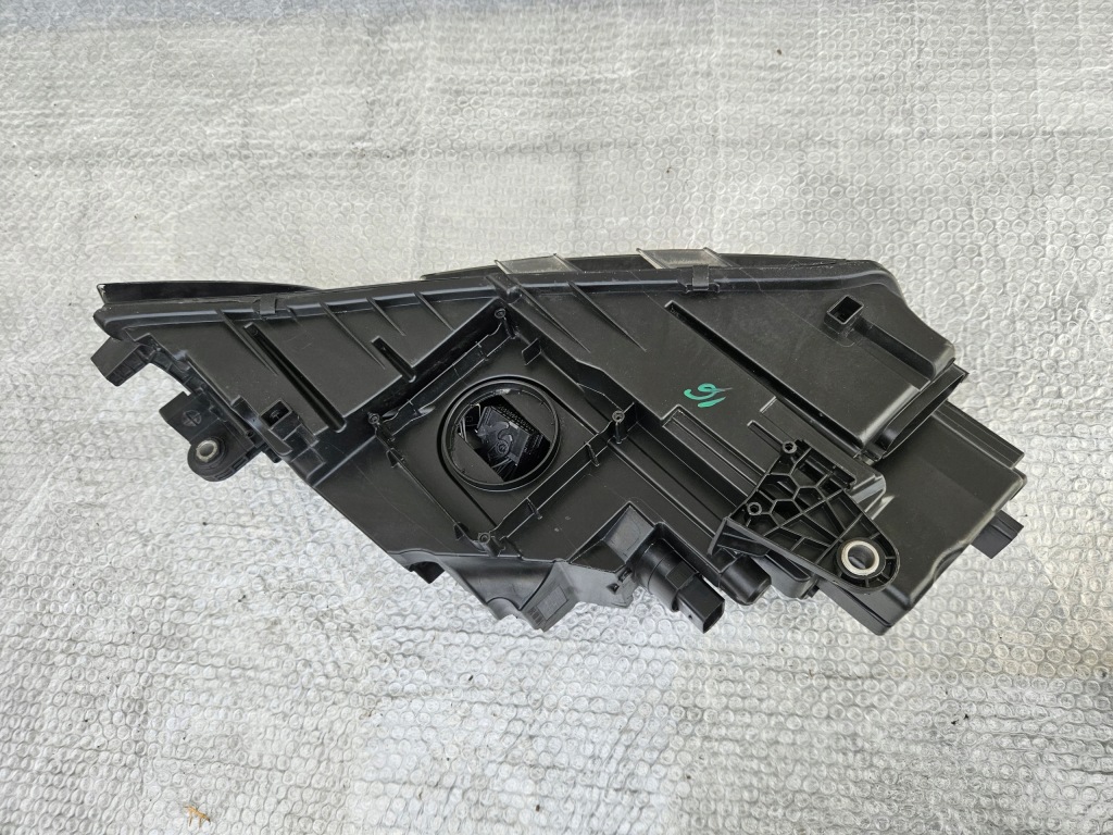 Skoda octavia рестайлинг  5e1 фара перед левая full led 5e1941015d Недорого