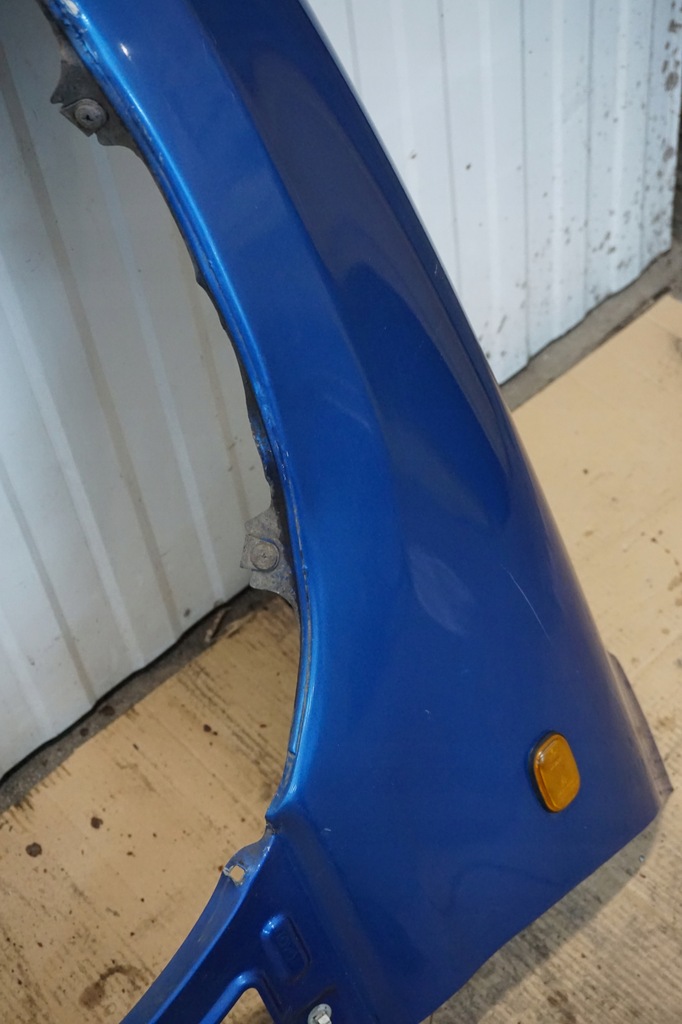 фото №7, Toyota rav4 крыло левый перед 94-00r