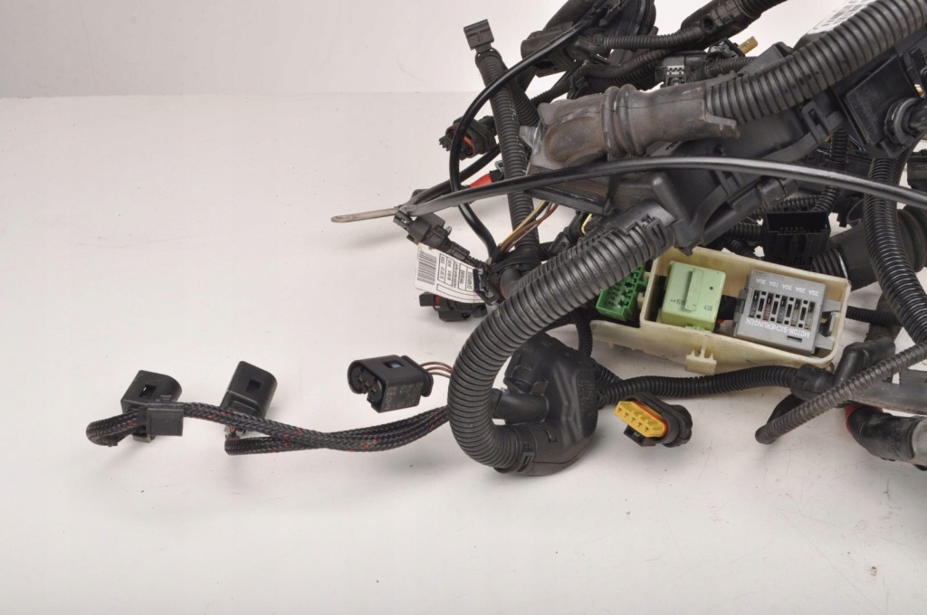 Bmw f21 lift 2.0 d жгут электропроводка двигателя 8586571 Оригинал