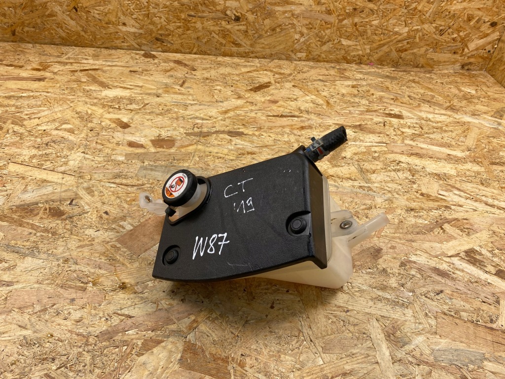 фото №1, Бак розширювальний lexus ct200h 2011-