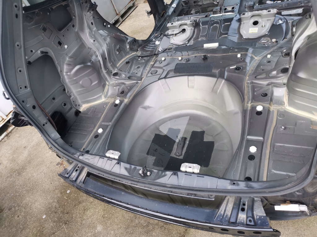 фото №8, Subaru forester v 18 чверть передня перед права usa sport