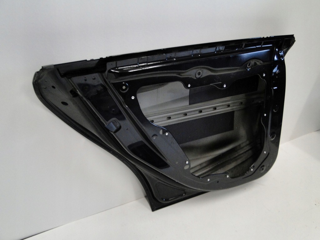 фото №8, Mercedes cla 117 w117 дверь задние левая