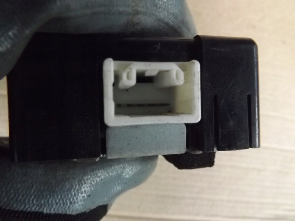 фото №5, Lexus is200 is-200 модуль блок управления дверь rhd uk 89741-53021