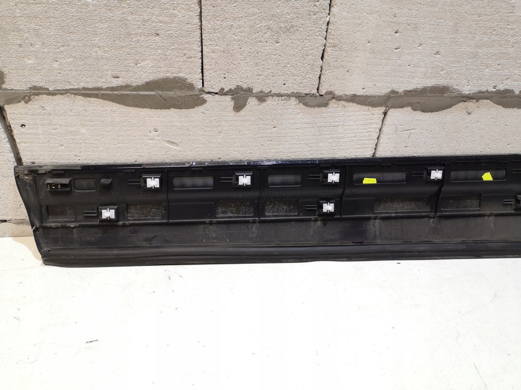 фото №7, Молдинг дверь правый перед porsche cayenne 7p5