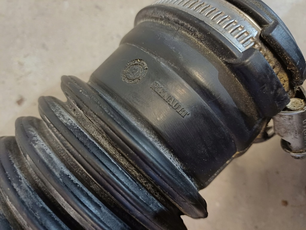 фото №5, Труба шланг воздуха dacia dokker 1.2 tce nr. 165764382r