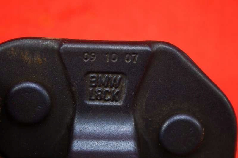 фото №7, Петля петли крышки задняя 7060625-08 bmw e87 5d 07r