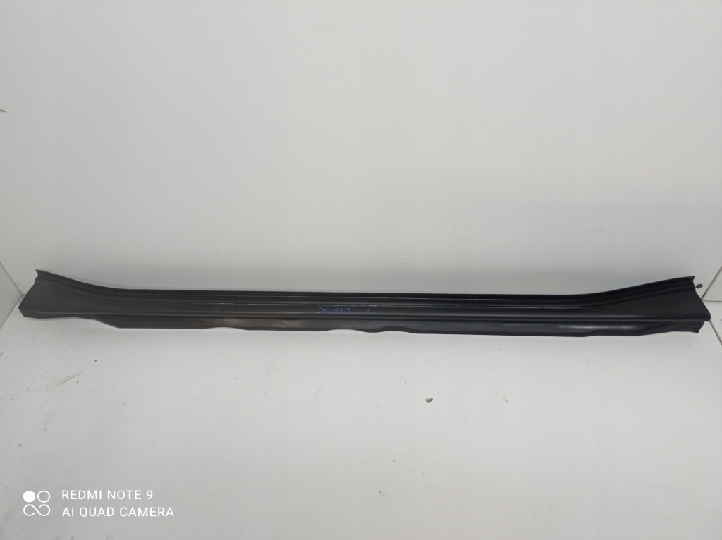 Купити Mercedes sl r129 рестайлінг  нижні оздоблення двері l/p