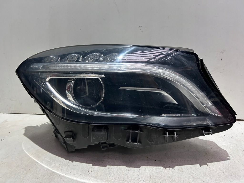 Купить Фара mercedes gla w156