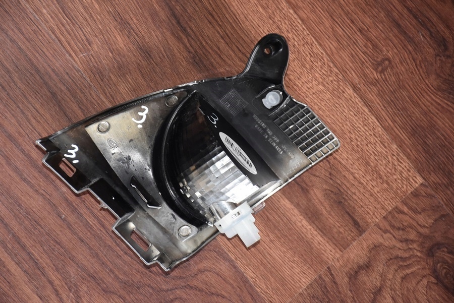 фото №15, Лампа бампера права задня citroen c3 aircross r2018