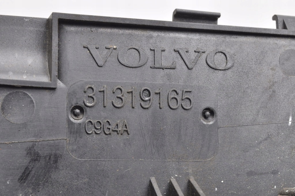 Volvo v40 2 1.6 d2 114km вентилятор радиатора 31319165 с Разборки