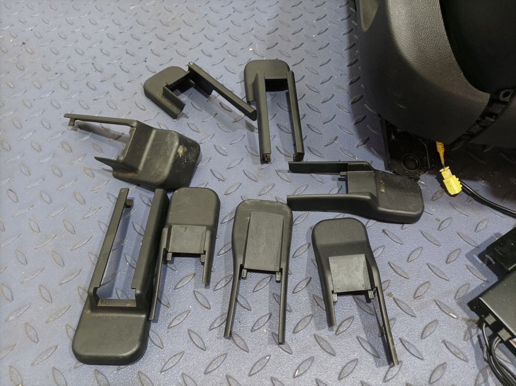 фото №10, Infiniti fx ii lift qx70 сидіння перед водія пасажира шкіра eu екран dvd