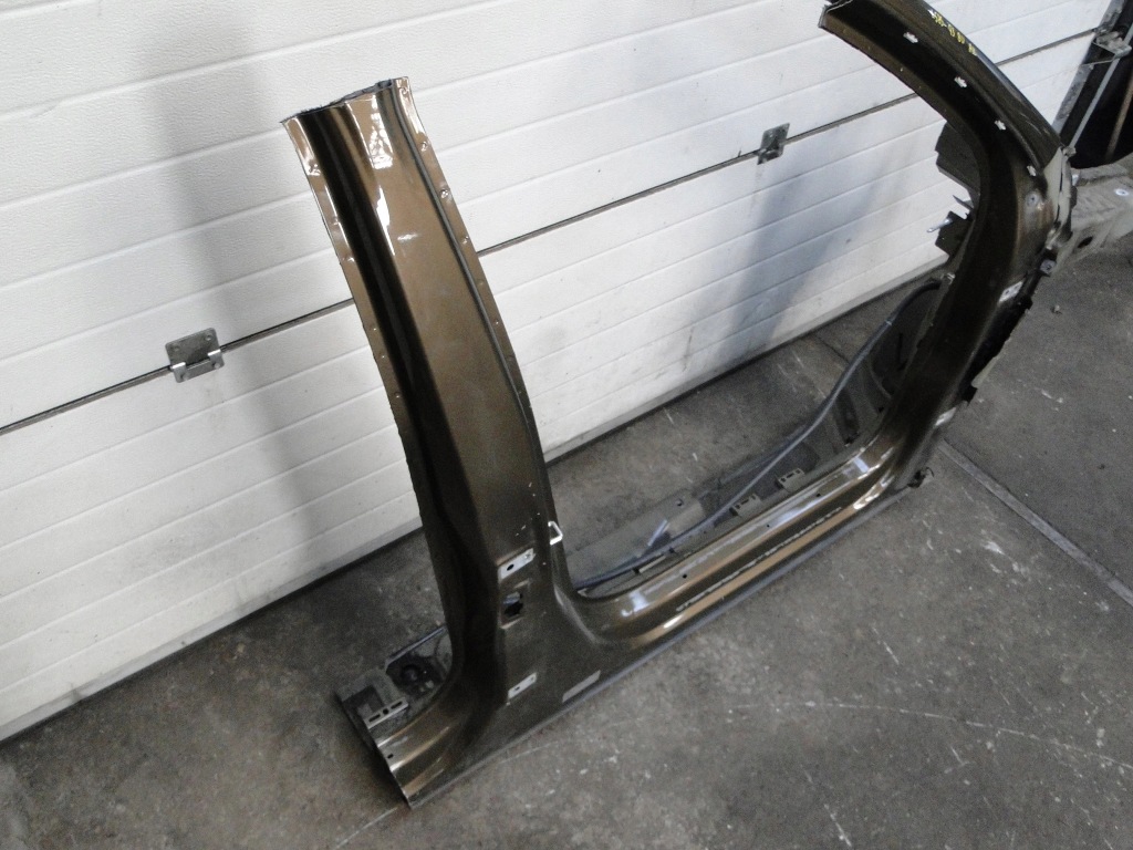 фото №4, Чверть поріг правий перед audi q3 8u 8u0 ls8s