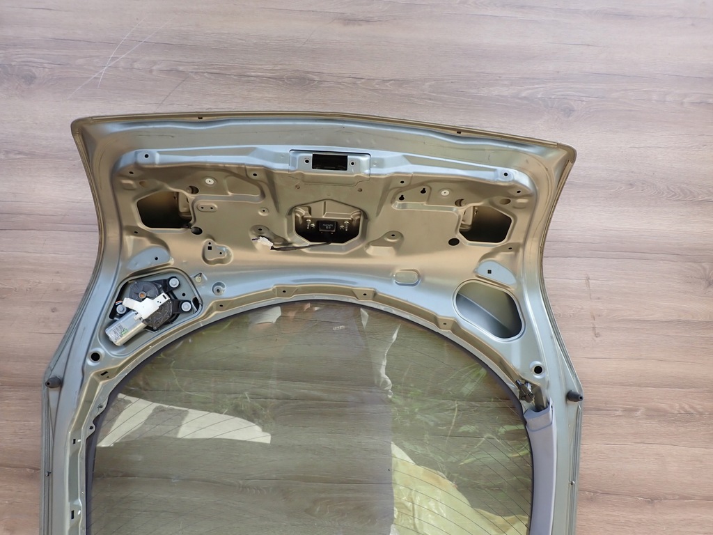 фото №8, Nissan primera p12 хэтчбек 5d 02- крышка багажника задняя стекло задняя