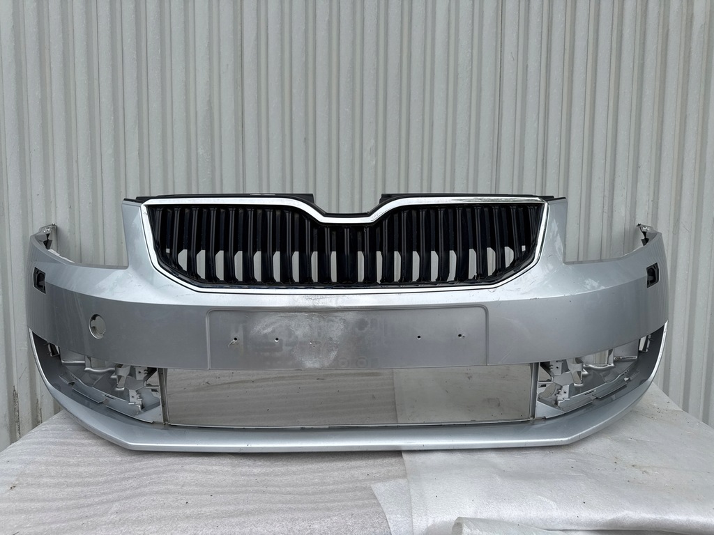 фото №1, Skoda octavia 3 бампер передній 5e0807221