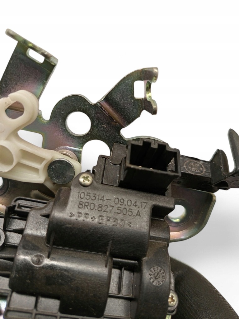 фото №5, Audi q3 8u 8r0827505a замки