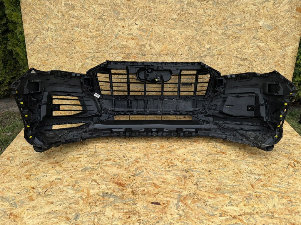 Бампер передний перед audi q7 4m рестайлинг  2 цвет l041 комплектный  19-24r. с Разборки