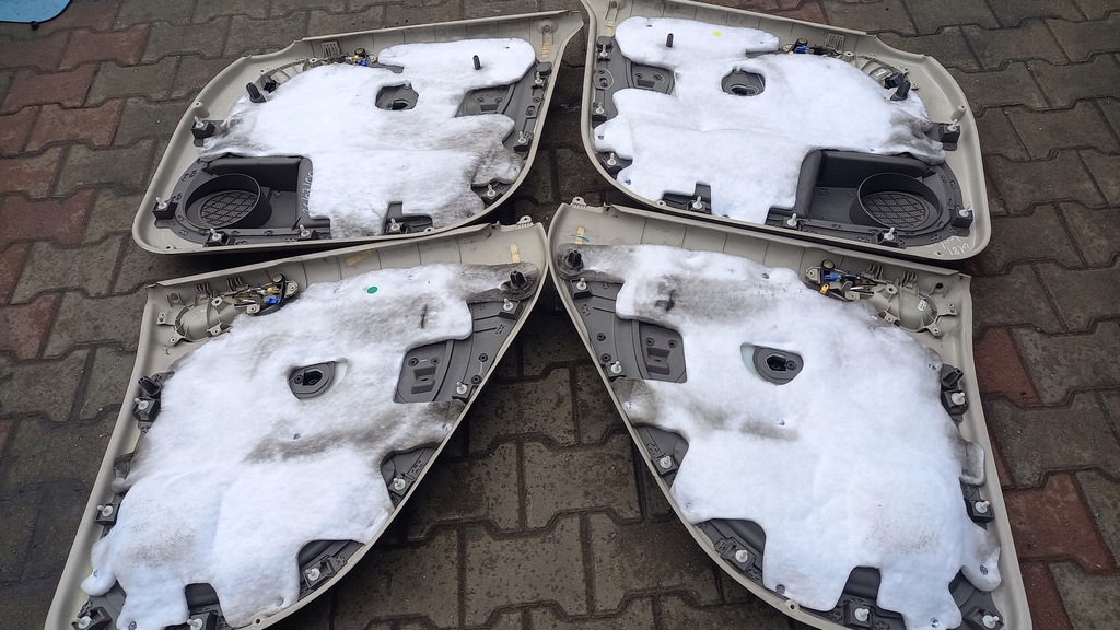 фото №6, Оббивка двері chrysler pt cruiser 01r