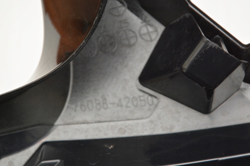 фото №7, Toyota rav4 v спойлер захист молдинг ліва кришки