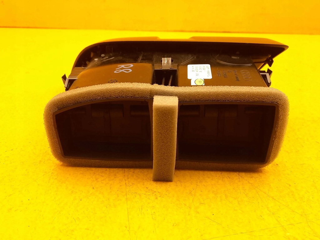 фото №4, Audi r8 4s решётка обдув средняя 4s1820951f