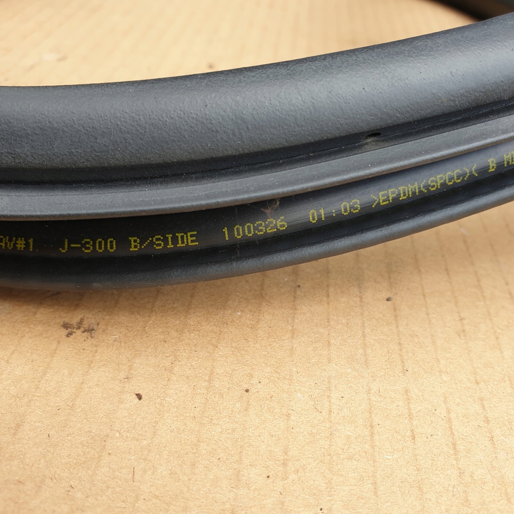 фото №16, Прокладка дверь кузовная chevrolet cruze sedan оригинальный номер