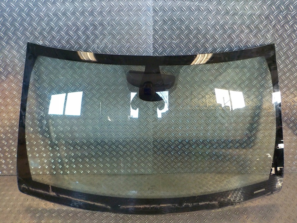 фото №1, Grand cherokee wk2 скло лобове