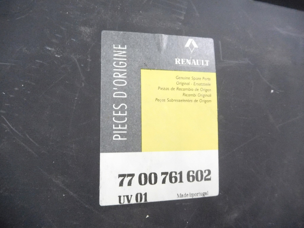 Купити Підкрилок лівий перед renault express оригінальний номер 7700761602