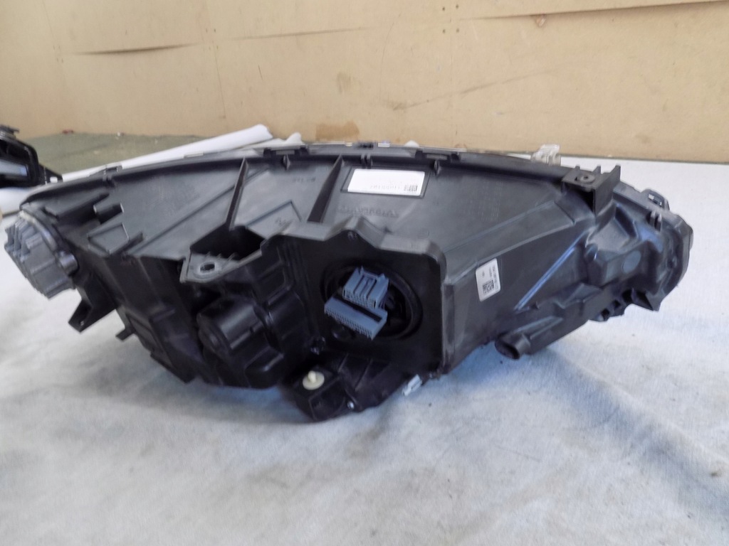 фото №11, Volvo v90 s90 16- лампа левая перед левая передняя mid led eu 31655197