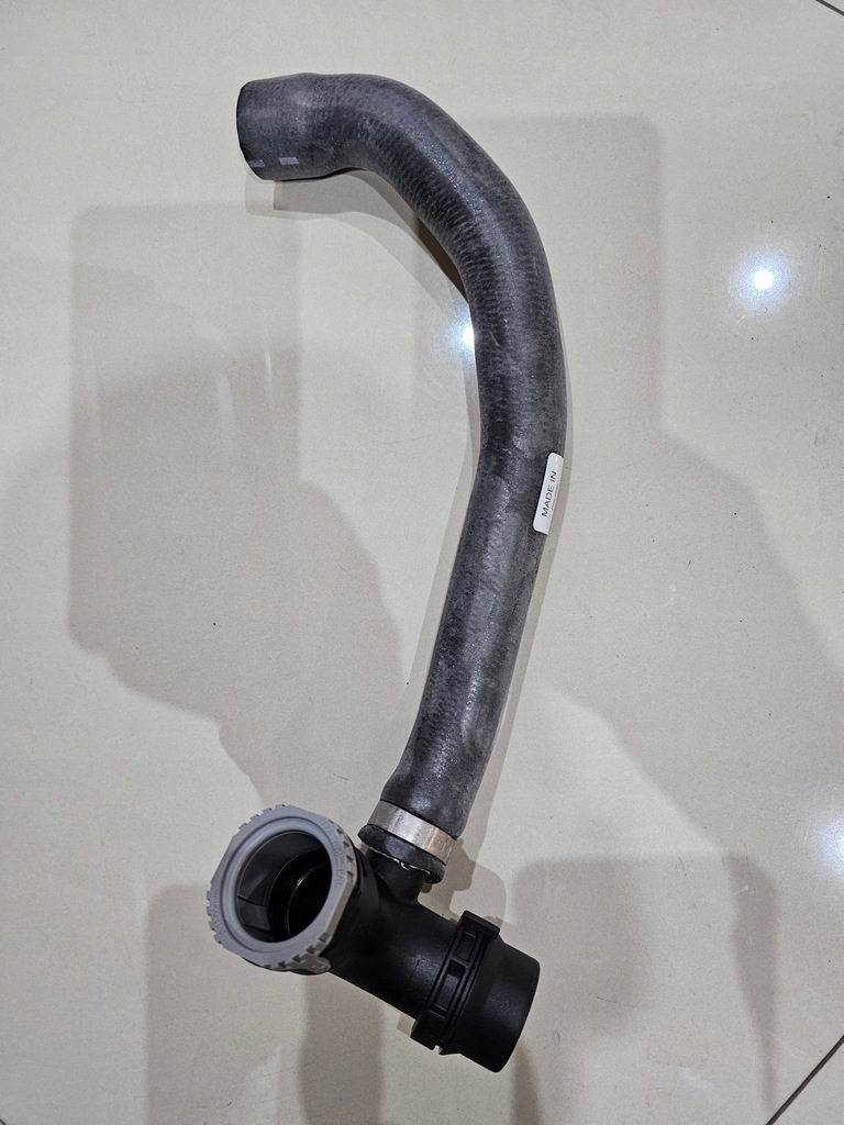 фото №9, Volvo оригинальный номер 30774513 waz шланг xc60 xc70 s80 v70