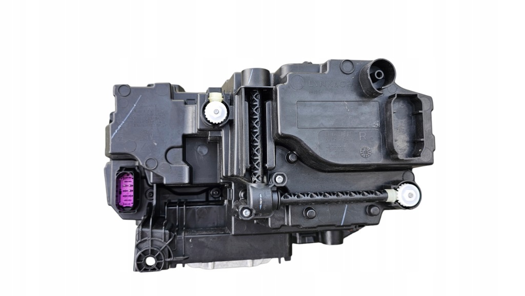 Лампа правая перед full led lynk & co 01 8893470955 Оригинал