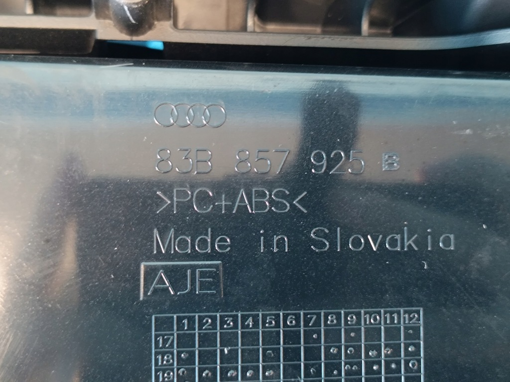 фото №9, Audi q3 f3 sportback 2024r защита консоли туннель средняя led 83b863242