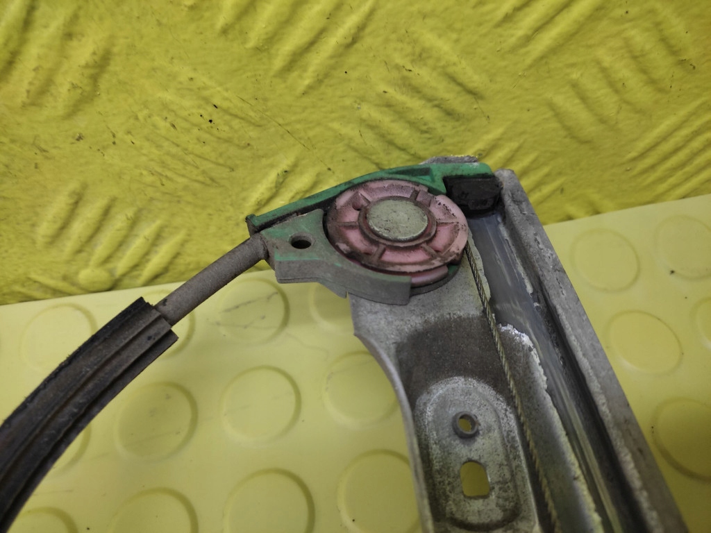 фото №8, Citroen c2 підйомник скло лівий перед