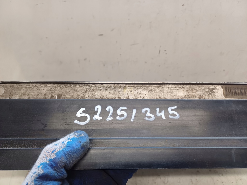 фото №9, Volvo s80 1 i 98- радіатор кондиціонера 31101102