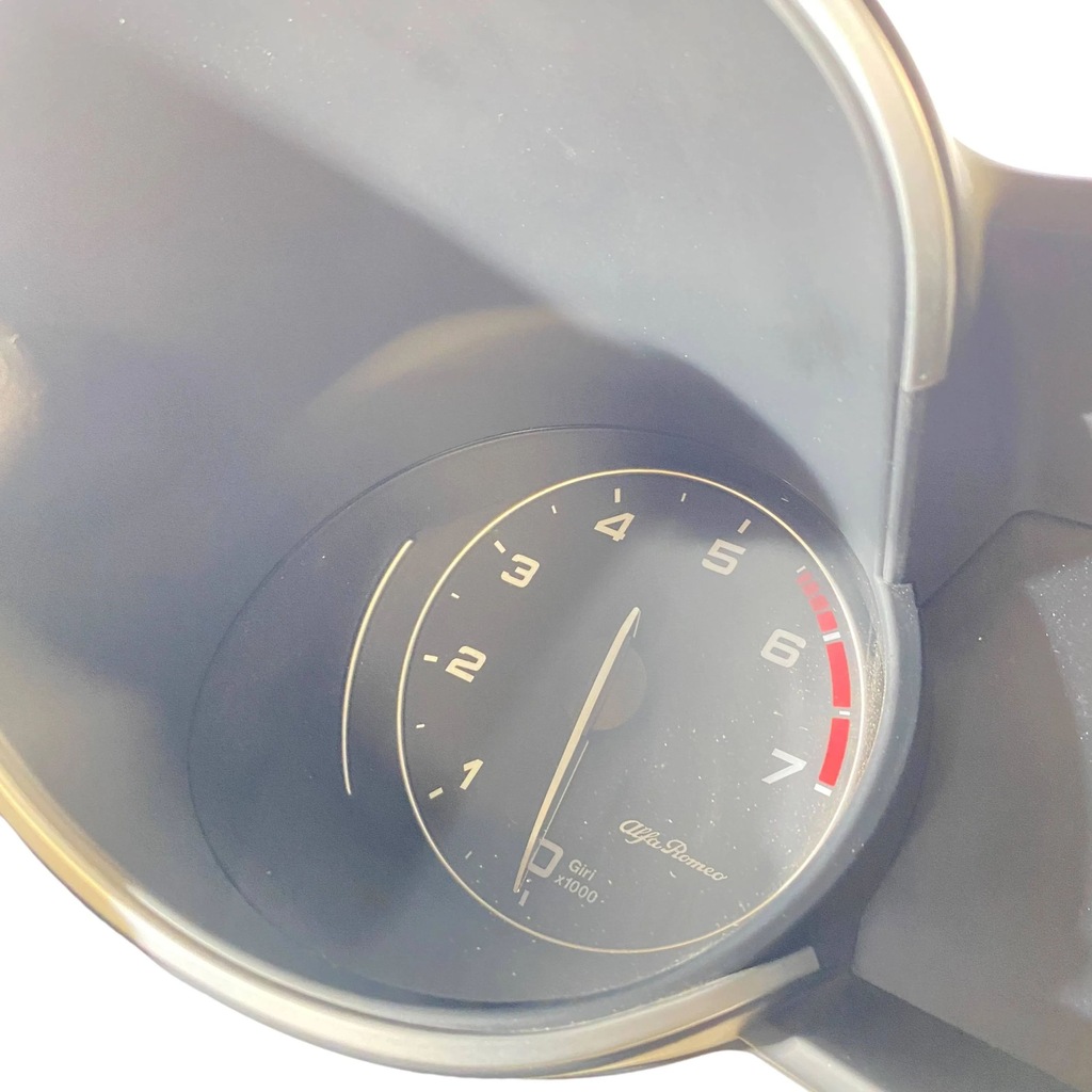 фото №11, Alfa romeo stelvio 2019 приборы, приборы