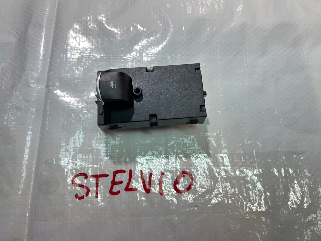 фото №1, Alfa romeo stelvio переключатель окон правый передний