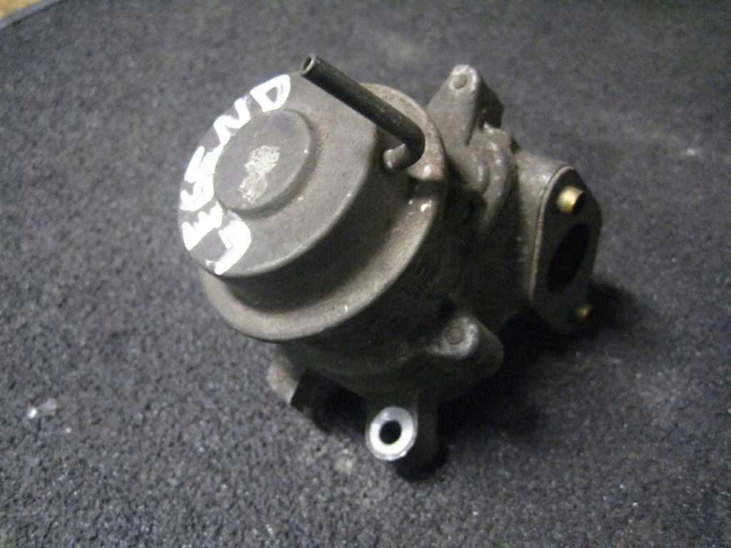 фото №1, Honda legend 89r. 2d датчик вакууму клапан