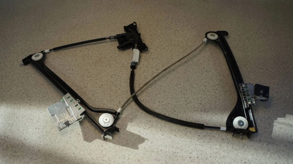 фото №1, Підйомник механізм скло правий a1727200246 mercedes slk w172 r172